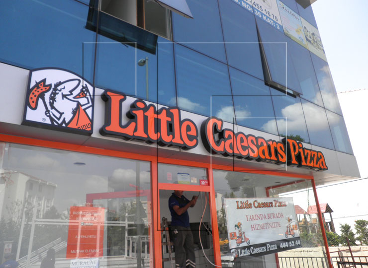 Little Ceaser Pizza Cephe